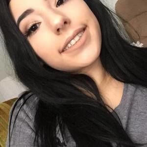 Meet your Posher, Krystina